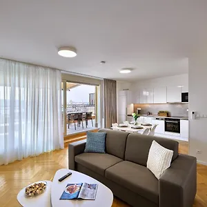 Aparthotel Downtown Rubesova